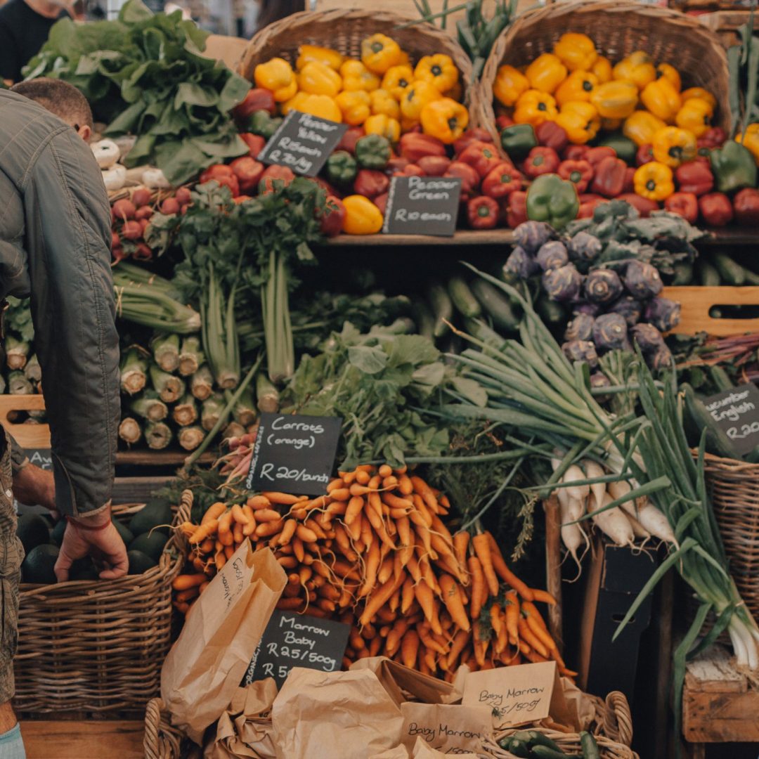 people-buying-vegetables-at-the-farmers-market-2023-11-27-05-16-14-utc